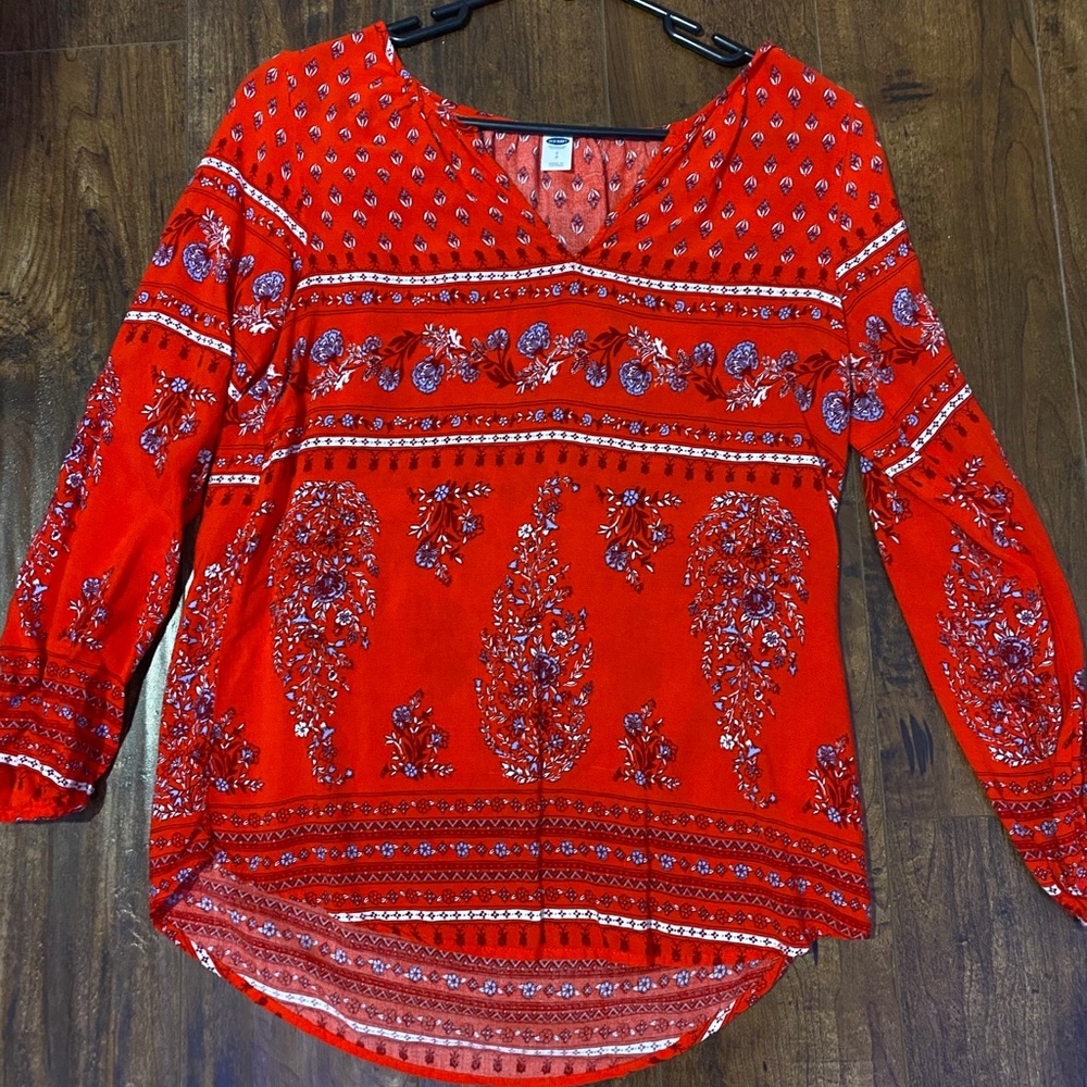 Cool material blouse